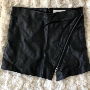 Two by Vince Camuto faux leather skirt